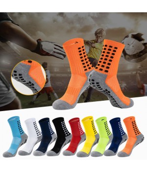 Custom Outdoor Breathable Running Cycling Socks Anti Slip Grip Soccer Football Socks for Men